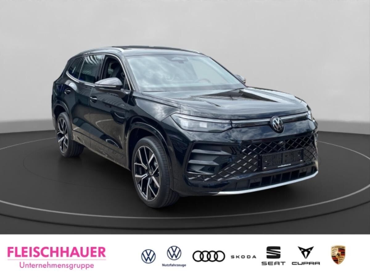 Volkswagen Tayron 1.5 TSI eHybrid R-Line AHK MATRIX PANO IQ.DRIVE