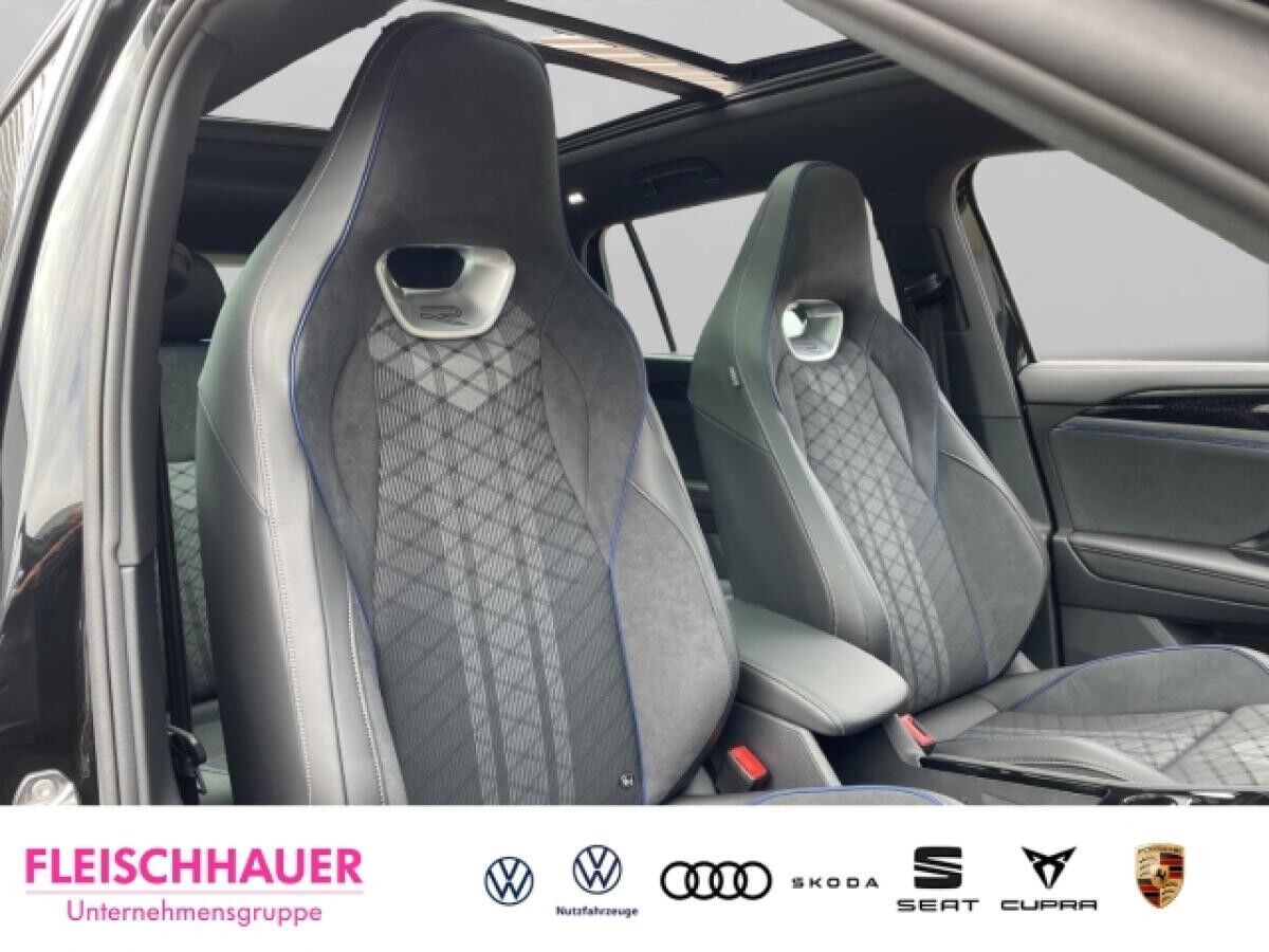 Volkswagen Tayron 1.5 TSI eHybrid R-Line AHK MATRIX PANO IQ.DRIVE