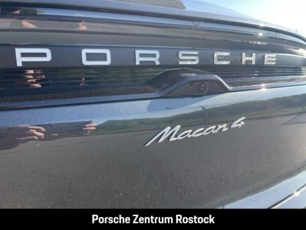 Porsche Macan 4
