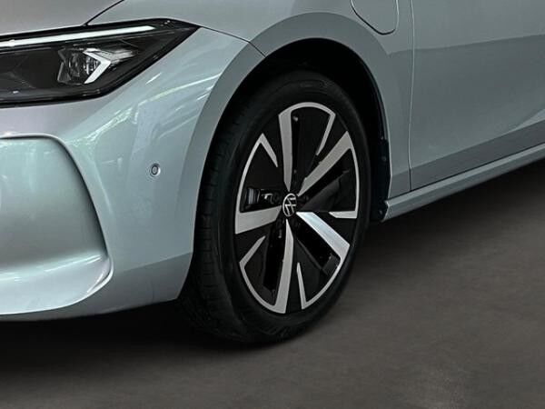 Volkswagen Passat Variant 1.5 TSI e-Hybrid DSG Business AHK Navi LED Kamera Tempomat