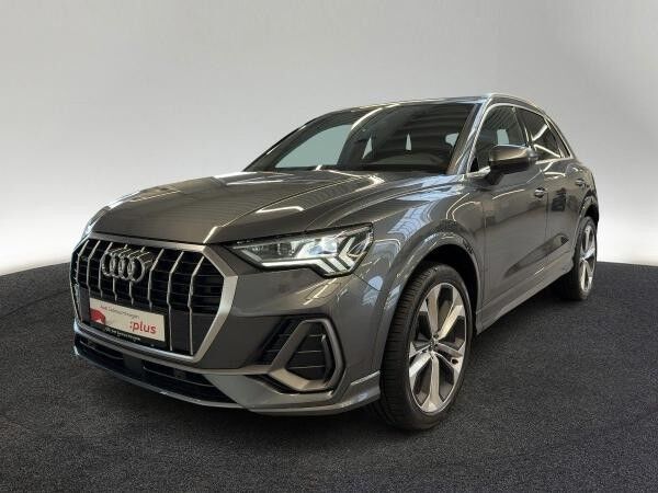 Audi Q3 45 TFSI quattro S line Pano Matrix AHK Kamera