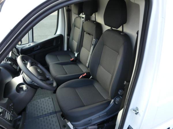 Toyota Proace Max L2H2🚧140 PS🚧Meister + Navi🚧Bis zu 15 Jahre Garantie!