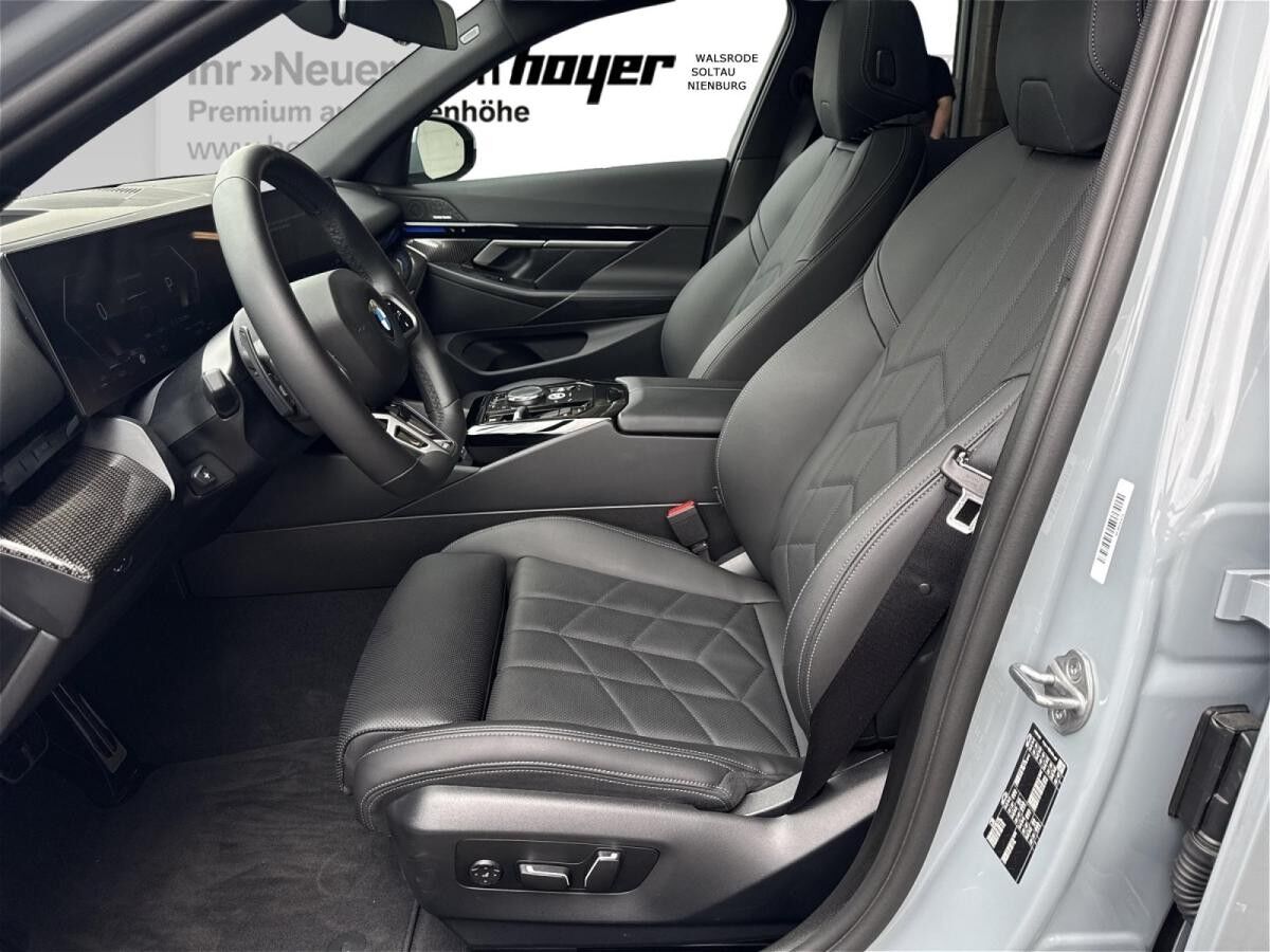 BMW 520 d Touring M Sportpaket Head-Up HK HiFi DAB BMW 520 d Touring M Sportpaket Head-Up HK HiFi DAB