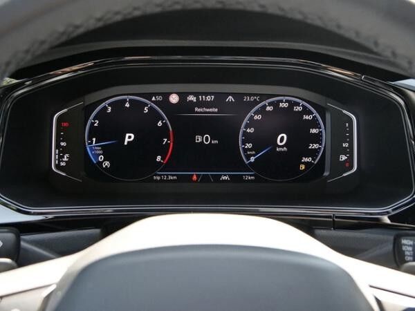 Volkswagen T-Roc UPE br. 55.245,- R-Line 2.0 l TSI 4Motion / VLW
