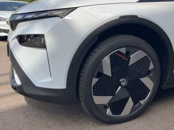 Skoda Elroq 85  First   Edition