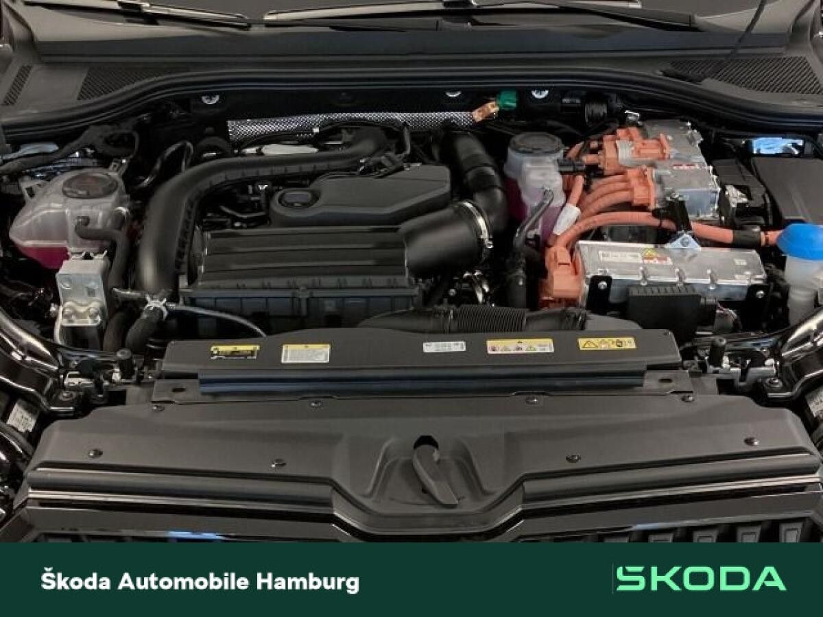 Skoda Superb Combi Sportline 1,5  TSI iV 6-Gang-DSG