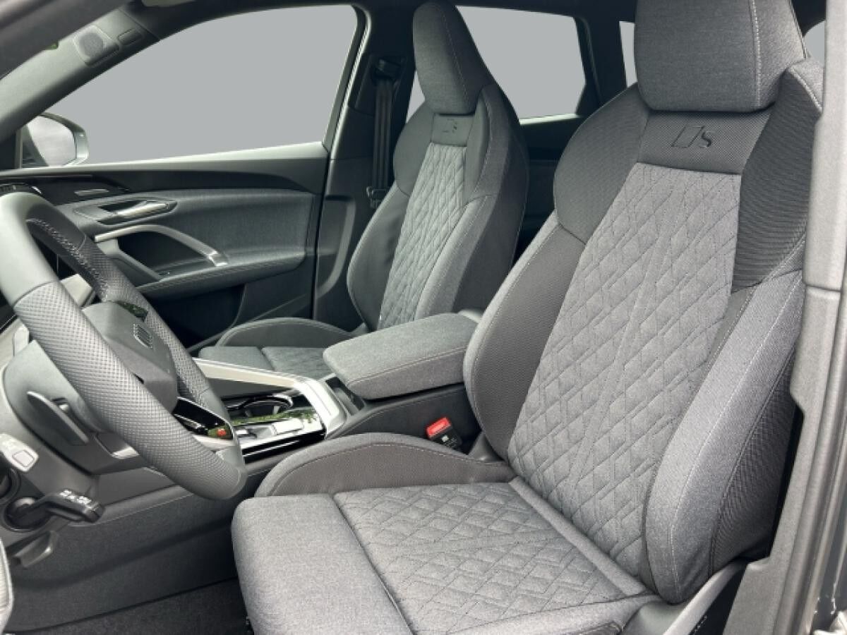 Audi Q5 SUV EDITION 2,0TDI LED+LUFT+AHK+HUD+PARK-LENK