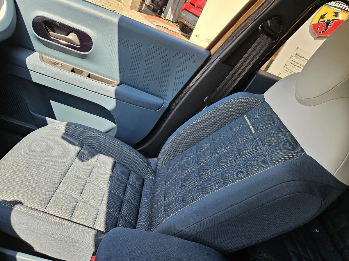 Fiat Grande Panda Elektro La Prima - in Kürze verfügbar - Navi - LED