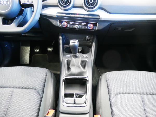 Audi Q2 30 TFSI advanced LED AHK virt. Cock. DAB