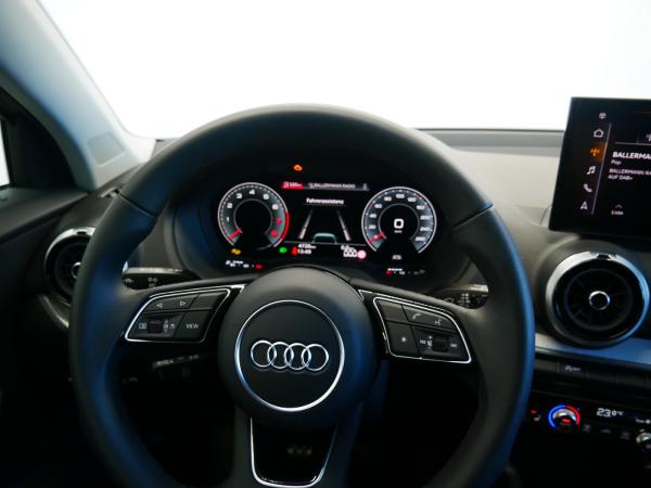 Audi Q2 30 TFSI advanced LED AHK virt. Cock. DAB
