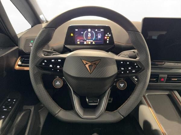 Cupra Born VZ Sennheiser Pilot L Cargo Head-UP Tech M