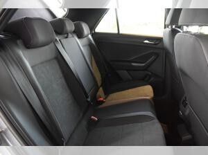 Volkswagen T-Roc R-Line 2.0 l TDI DSG AHK NAVI KAMERA Volkswagen T-Roc R-Line 2.0 l TDI DSG AHK NAVI KAMERA