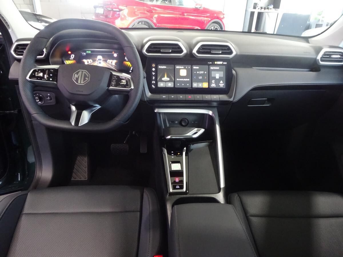 MG ZS Hybrid + Luxury Automatik Black Month
