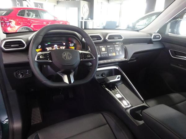 MG ZS Hybrid + Luxury Automatik