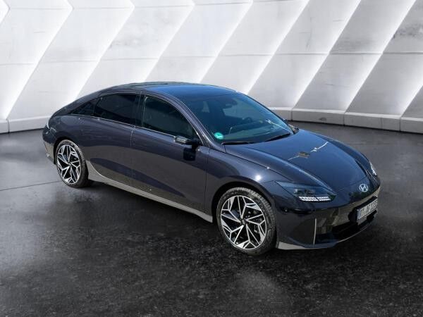 Hyundai IONIQ 6 77-kWh Uniq Elektro Vorführfahrzeug