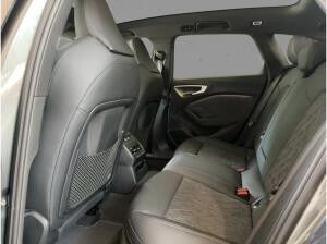 Audi A5 Avant e-Hybrid qu S-Line AHK-VORB. HuD PANO Audi A5 Avant e-Hybrid qu S-Line AHK-VORB. HuD PANO