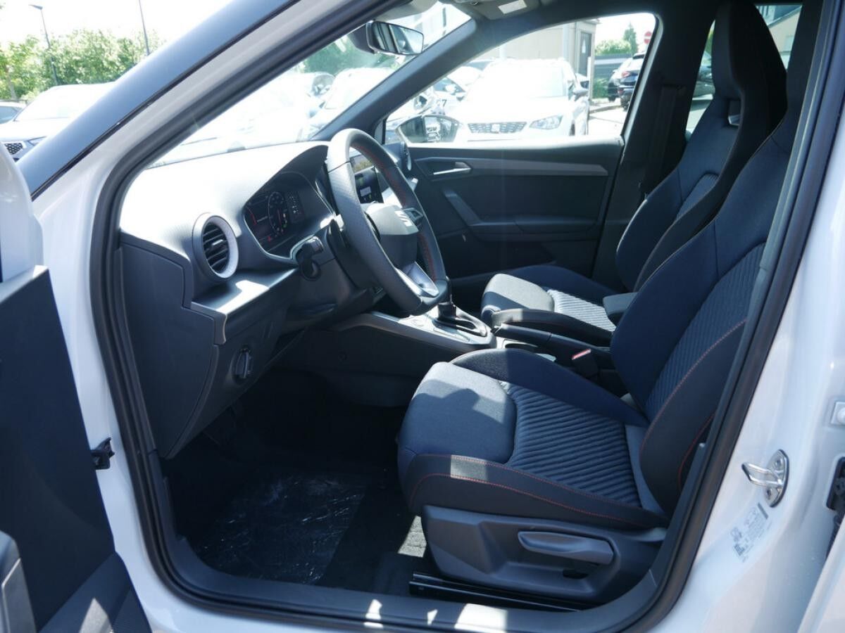 Seat Arona FR Black Edition 1.5 TSI - SHZ NAVI ACC LED *SN567*