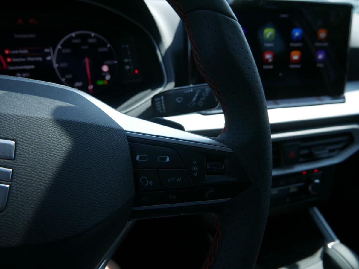 Seat Arona FR Black Edition 1.5 TSI - SHZ NAVI ACC LED *SN567*