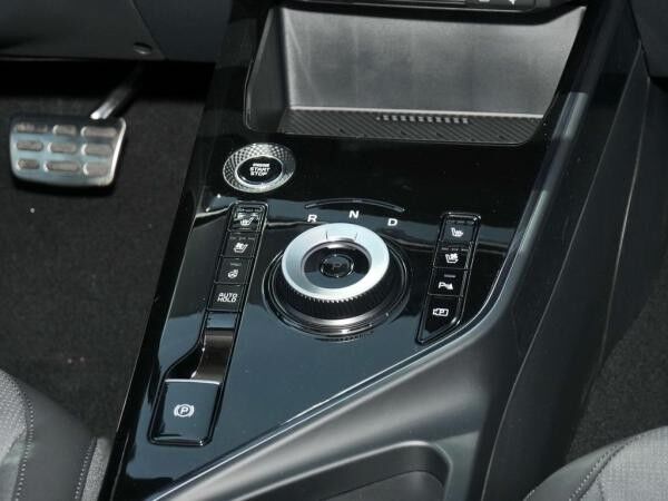 Kia Niro 1.6 HEV DCT SPIRIT 18Zoll TECHNIK RELAX