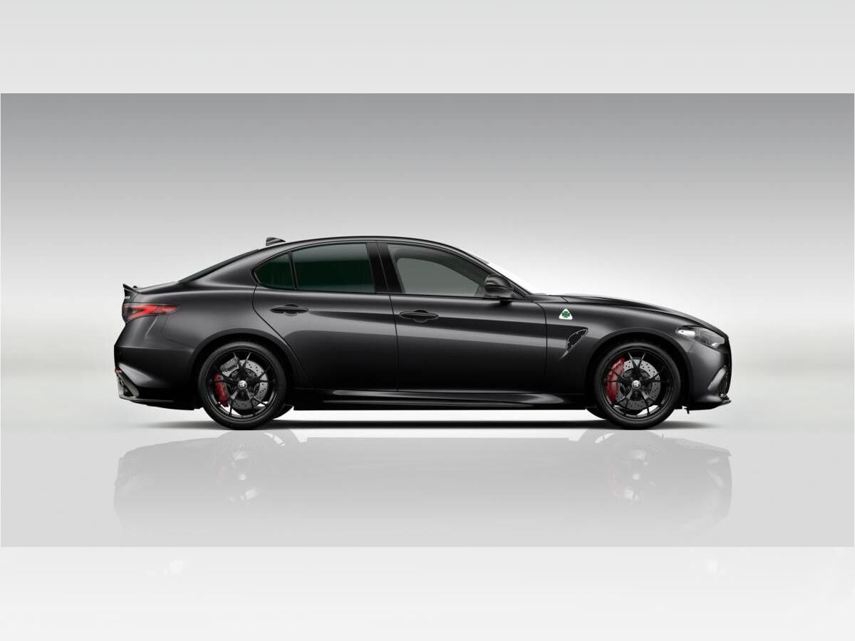 Alfa Romeo Giulia Quadrifoglio 520PS | AKRAPOVIC | SOFORT VERFÜGBAR | Gewerbe