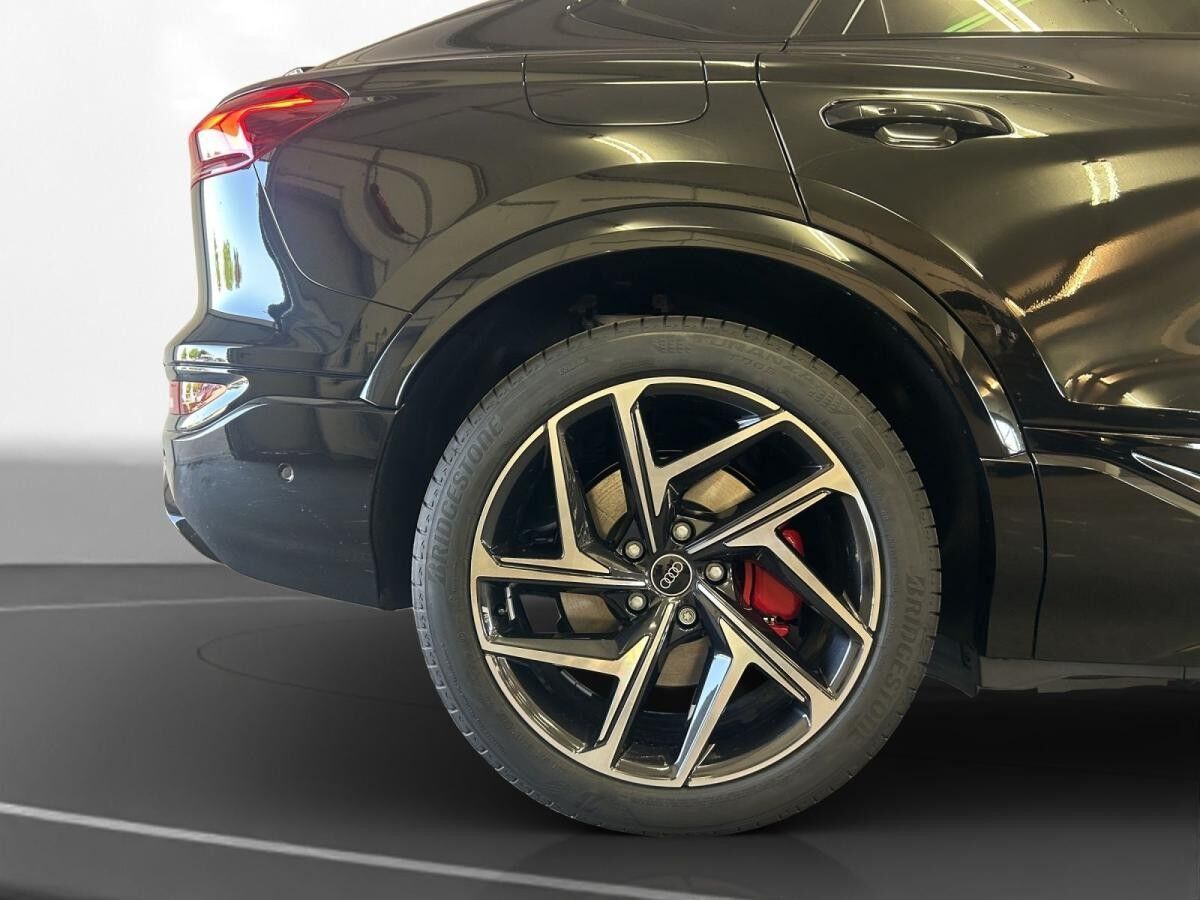 Audi SQ6 e-tron SQ6 Sportback e-tron AHK Pano LED LM21"