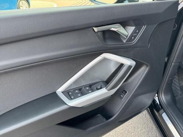 Audi Q3 Sportback S line 35TFSI LED NAV KAM ACC SHZ