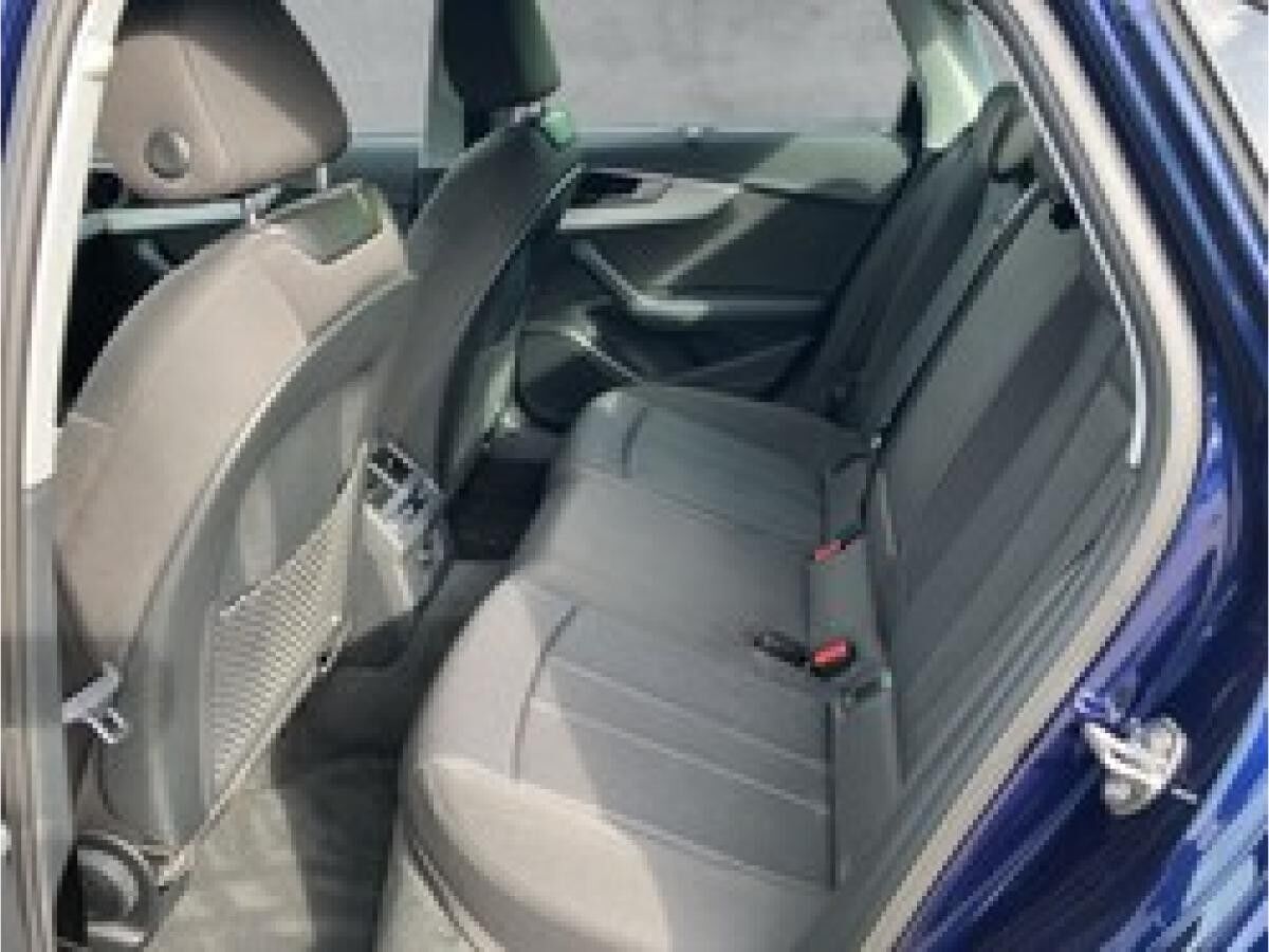 Audi A4 35 TFSI S-Tronic Limousine (8WC)