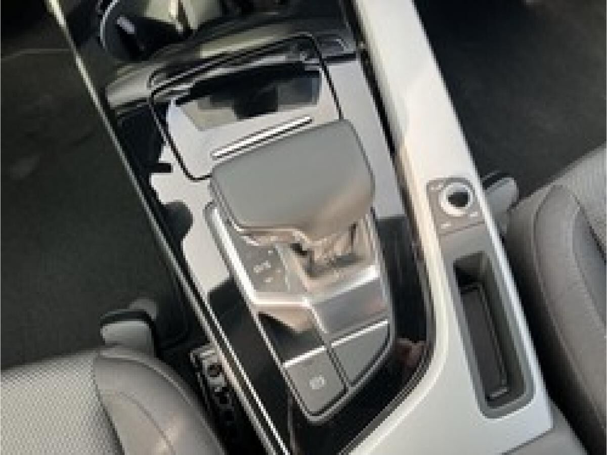 Audi A4 35 TFSI S-Tronic Limousine (8WC)