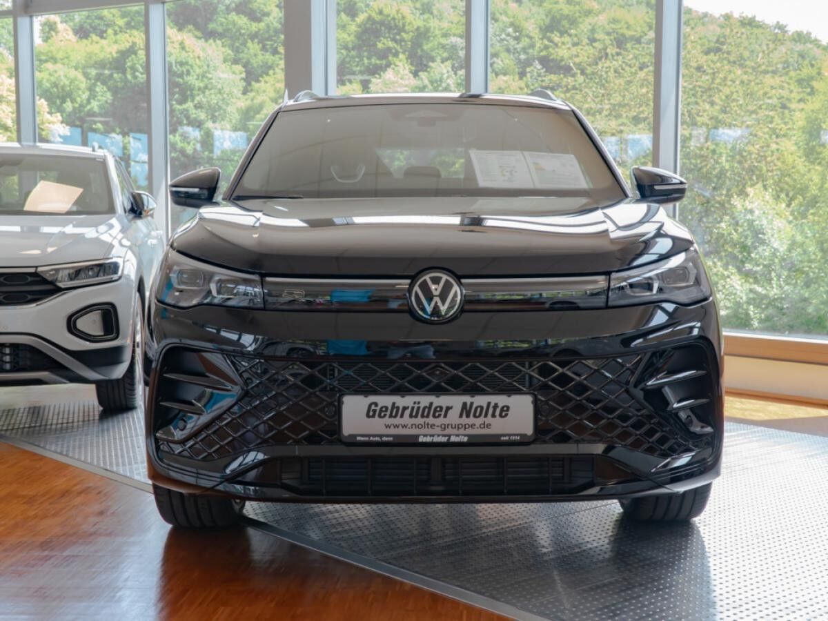 Volkswagen Tiguan R-Line 2,0 l TSI OPF 4MOTION 150 kW (204 PS) 7-Gang DSG **sofort Verfügbar!!**