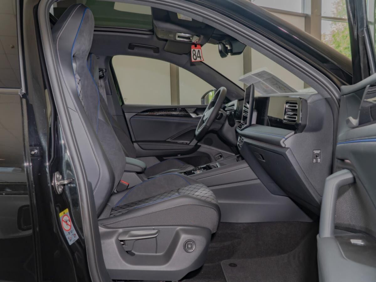 Volkswagen Tiguan R-Line 2,0 l TSI OPF 4MOTION 150 kW (204 PS) 7-Gang DSG **sofort Verfügbar!!**