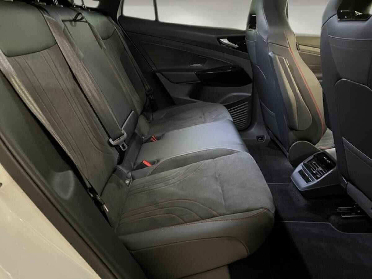 Volkswagen ID.5 GTX Allrad Pano AHK Navi Matrix LED Kamera Tempomat