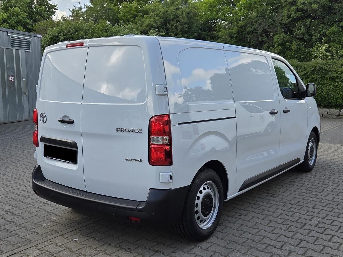 Toyota Proace ⚡ Electric 75kWh ⚡ L1 Meister ⚡  Bis zu 15 Jahre Garantie!