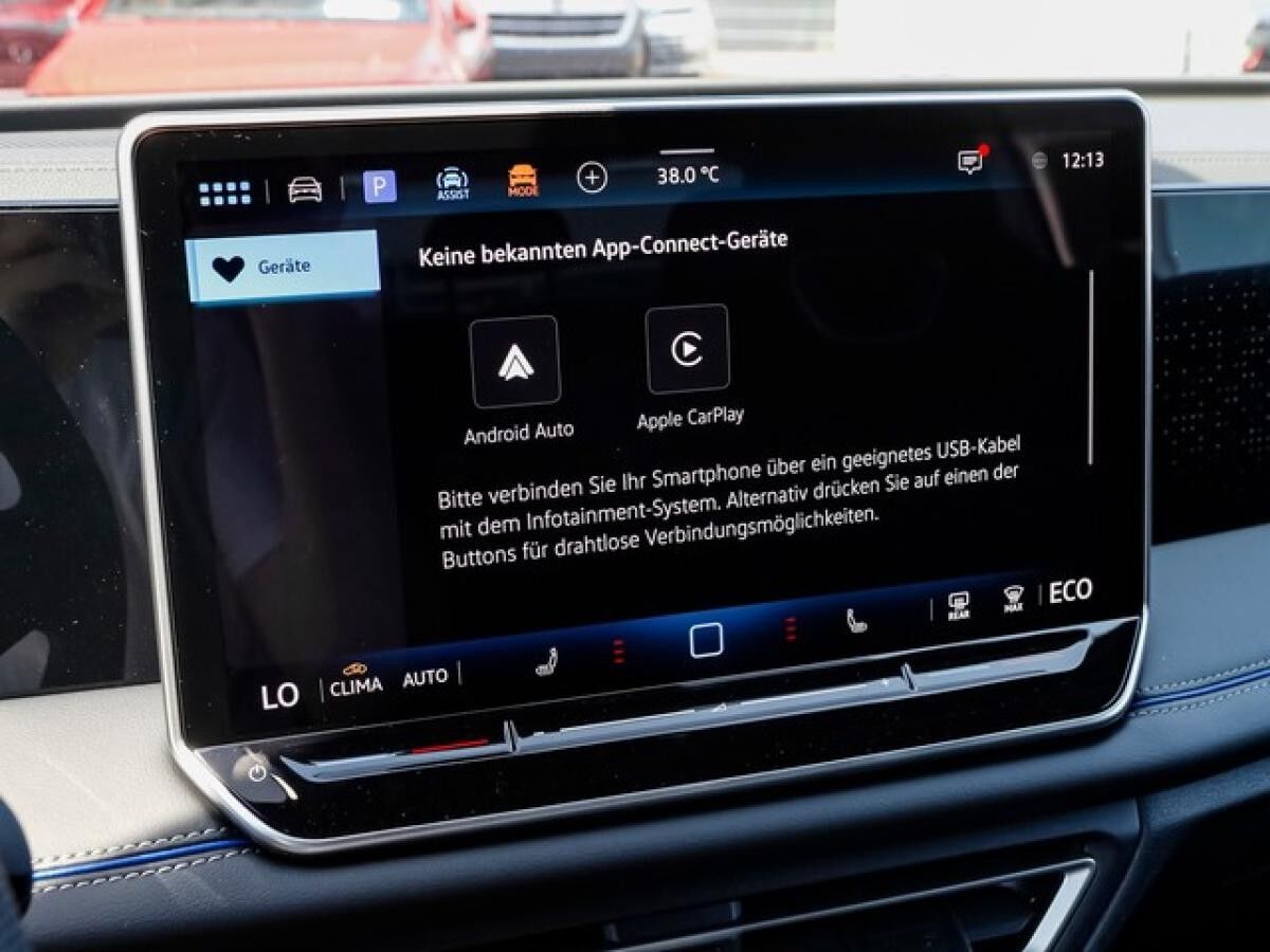 Volkswagen Tiguan "R-LINE" 1,5 l eHybrid 6-Gang-DSG MATRIX-BLACK-STYLE-AHK-WKR-LM20