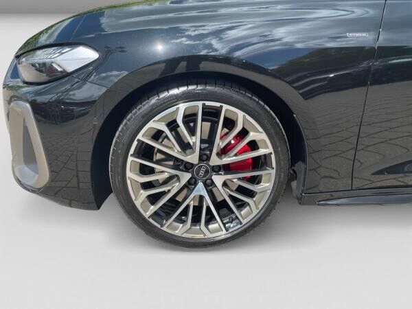 Audi A5 Avant e-hybrid quattro Stronic