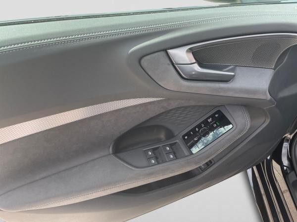 Audi A5 Avant e-hybrid quattro Stronic