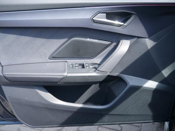 Cupra Leon 1.5 TSI PDC SHZ KAMERA NAVI ACC LED
