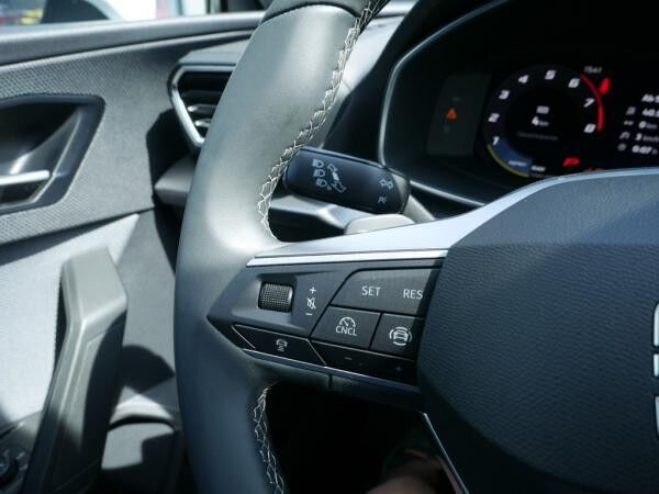 Seat Leon Road Edition 1.5 eTSI - KAMERA NAVI ACC LED *SN631*