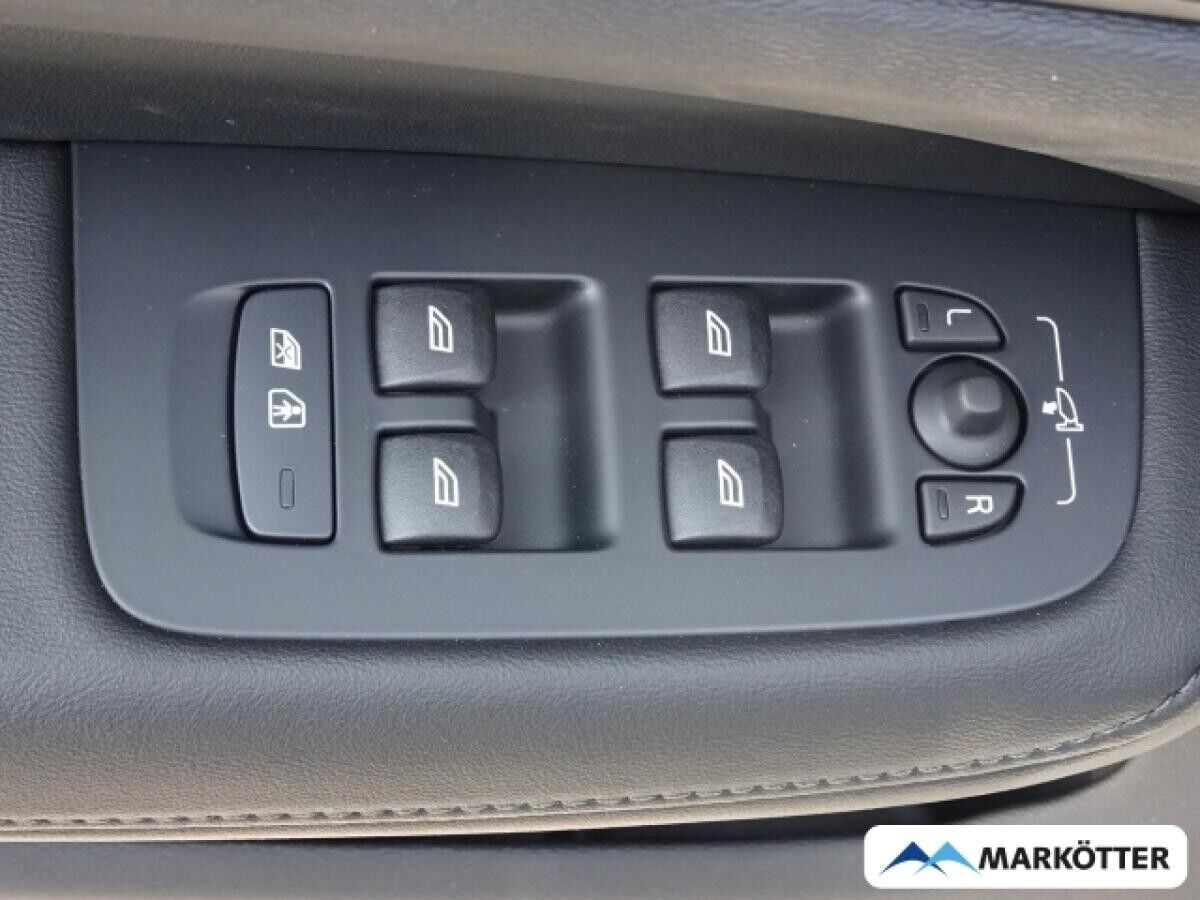 Volvo V60 T6 AWD Plus Dark Plug-In Hybrid/HUD/360°CAM