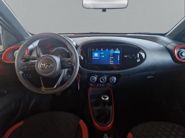 Toyota Aygo X 1,0-l-VVT-i 5-Türer Teamplayer