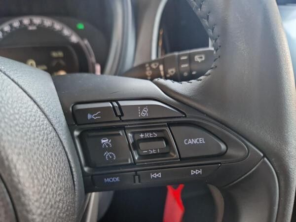 Toyota Aygo X 1,0-l-VVT-i 5-Türer Teamplayer