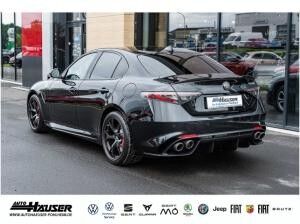 Alfa Romeo Giulia Quadrifoglio 2.9 V6 Bi-Turbo SOFORT AKRAPOVIC HARMAN-KARDON BREMBO MEMORY