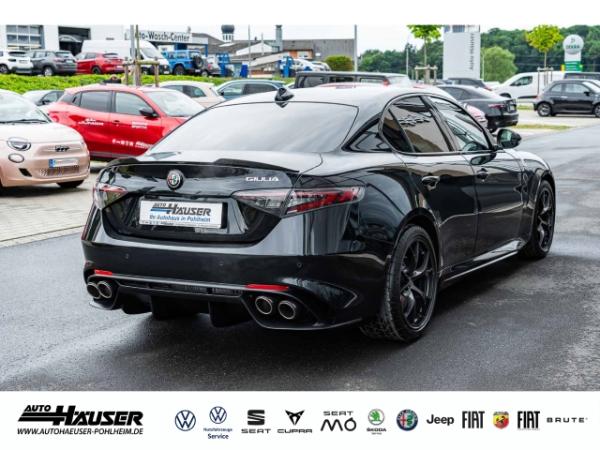 Alfa Romeo Giulia Quadrifoglio 2.9 V6 Bi-Turbo SOFORT AKRAPOVIC HARMAN-KARDON BREMBO MEMORY