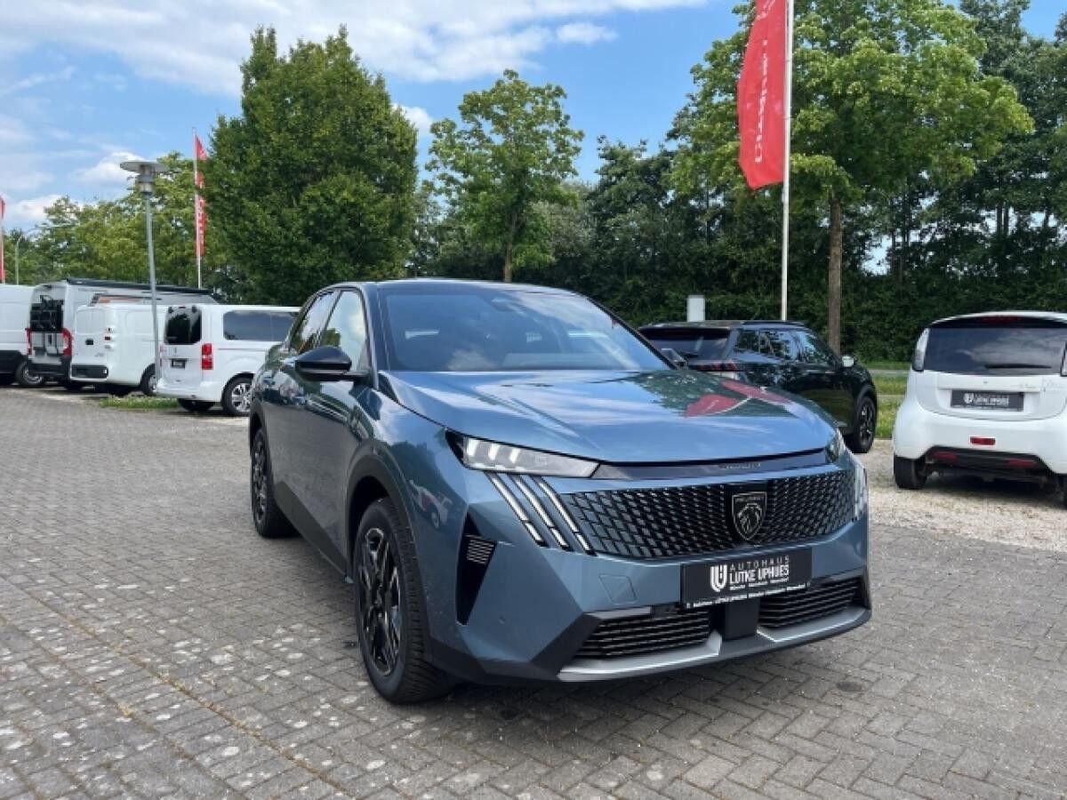 Peugeot 3008 GT HYBRID 145 e-DSC6 Navi Memory Sitze ACC