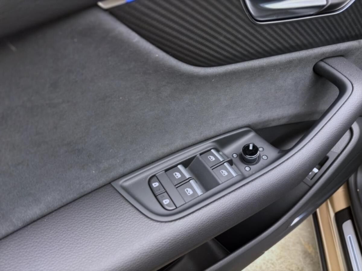 Audi Q8 50 TDI Q PANO MATRIX STANDHZG AHK