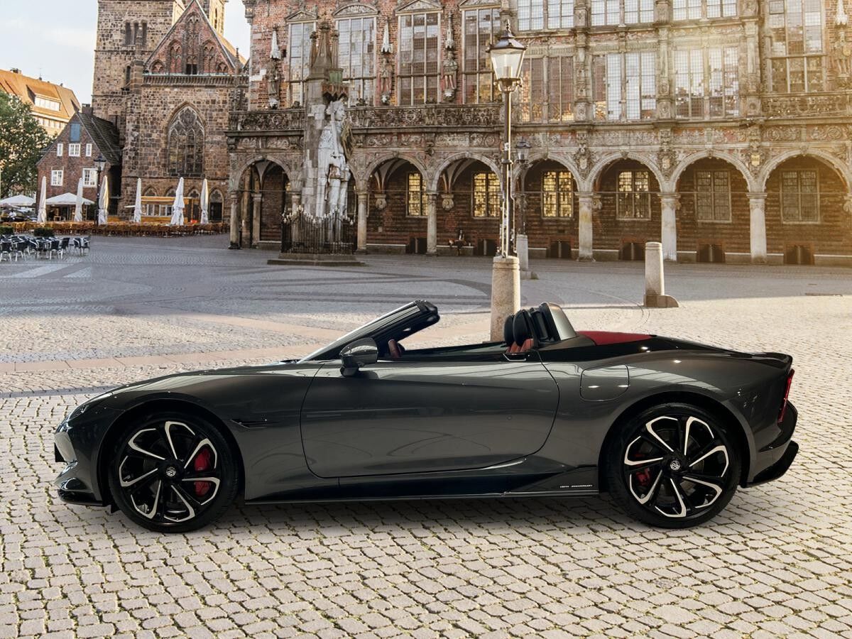 MG Cyberster 77kWh RWD