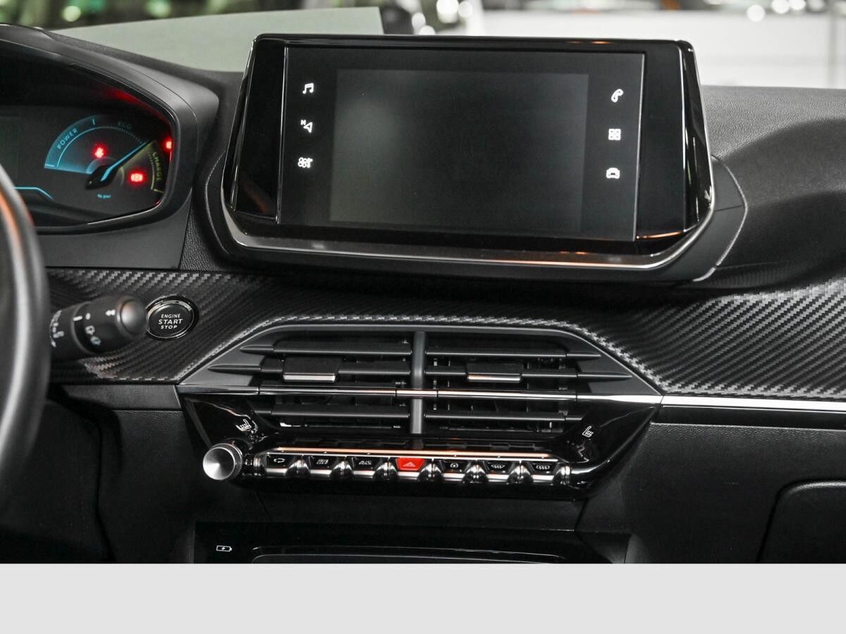 Peugeot 2008 Active Elektromotor 136 Navi Klima "sofort Verfügbar"