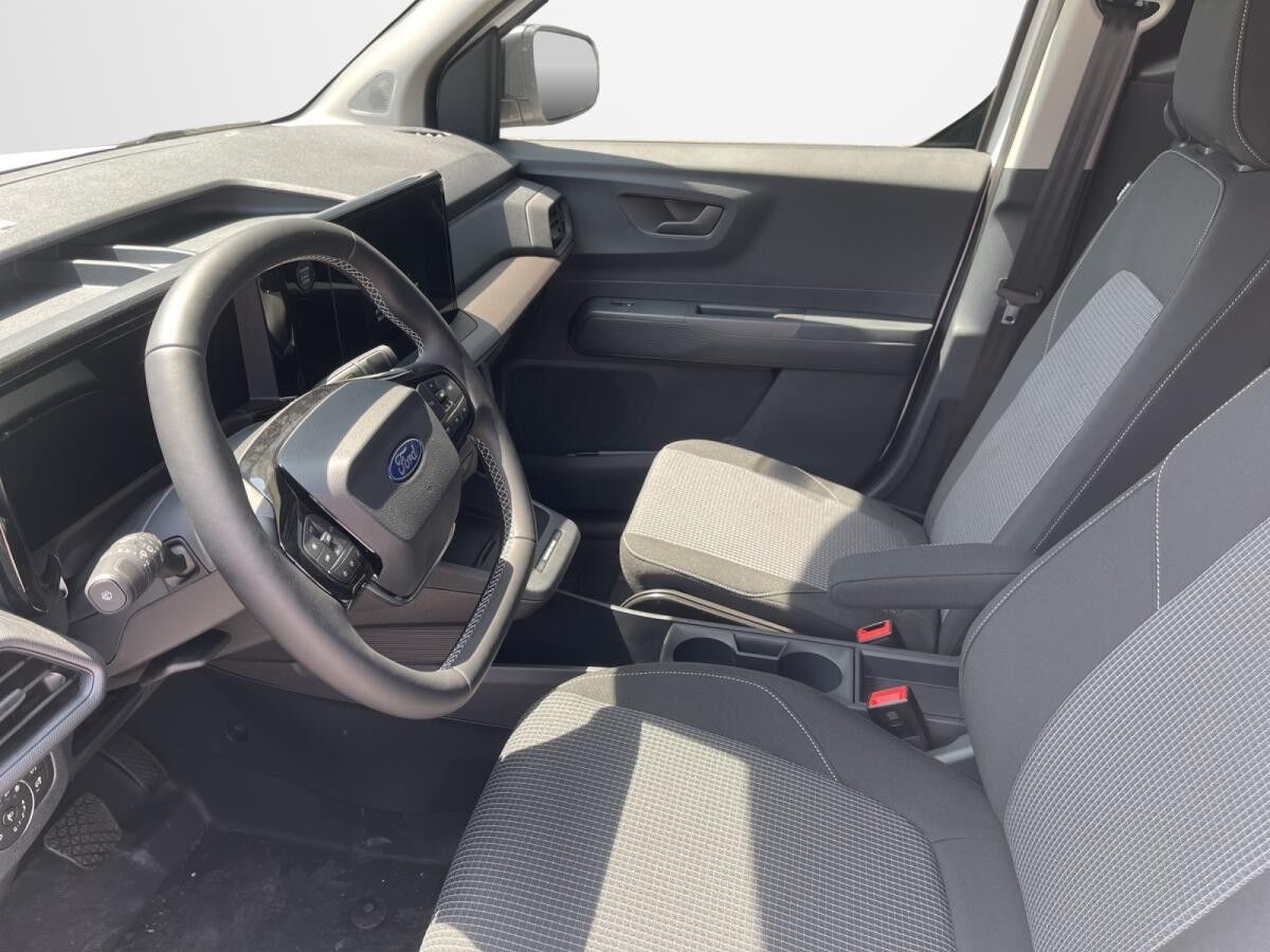 Ford Transit Courier BEV Trend WiPa