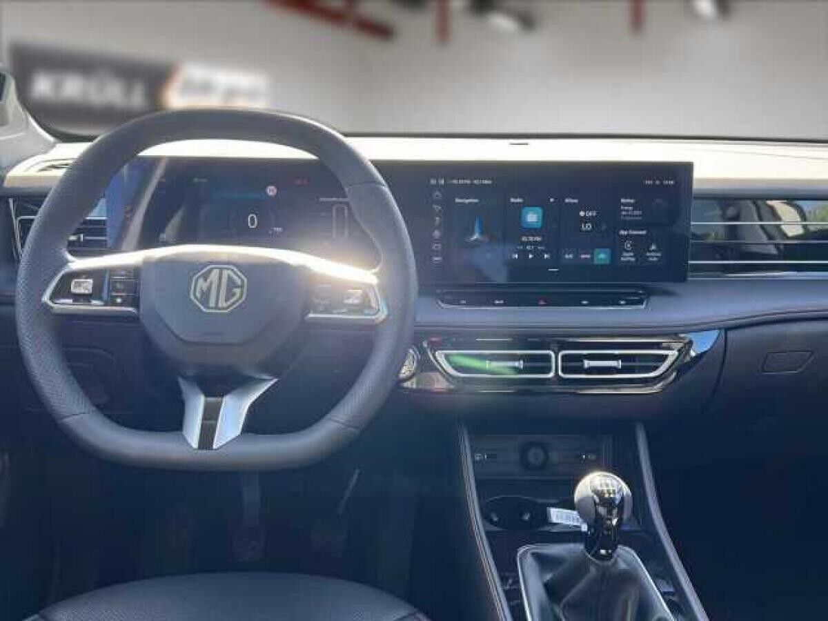 MG HS Luxury +360°+Sitzheizung +7Jahre Garantie