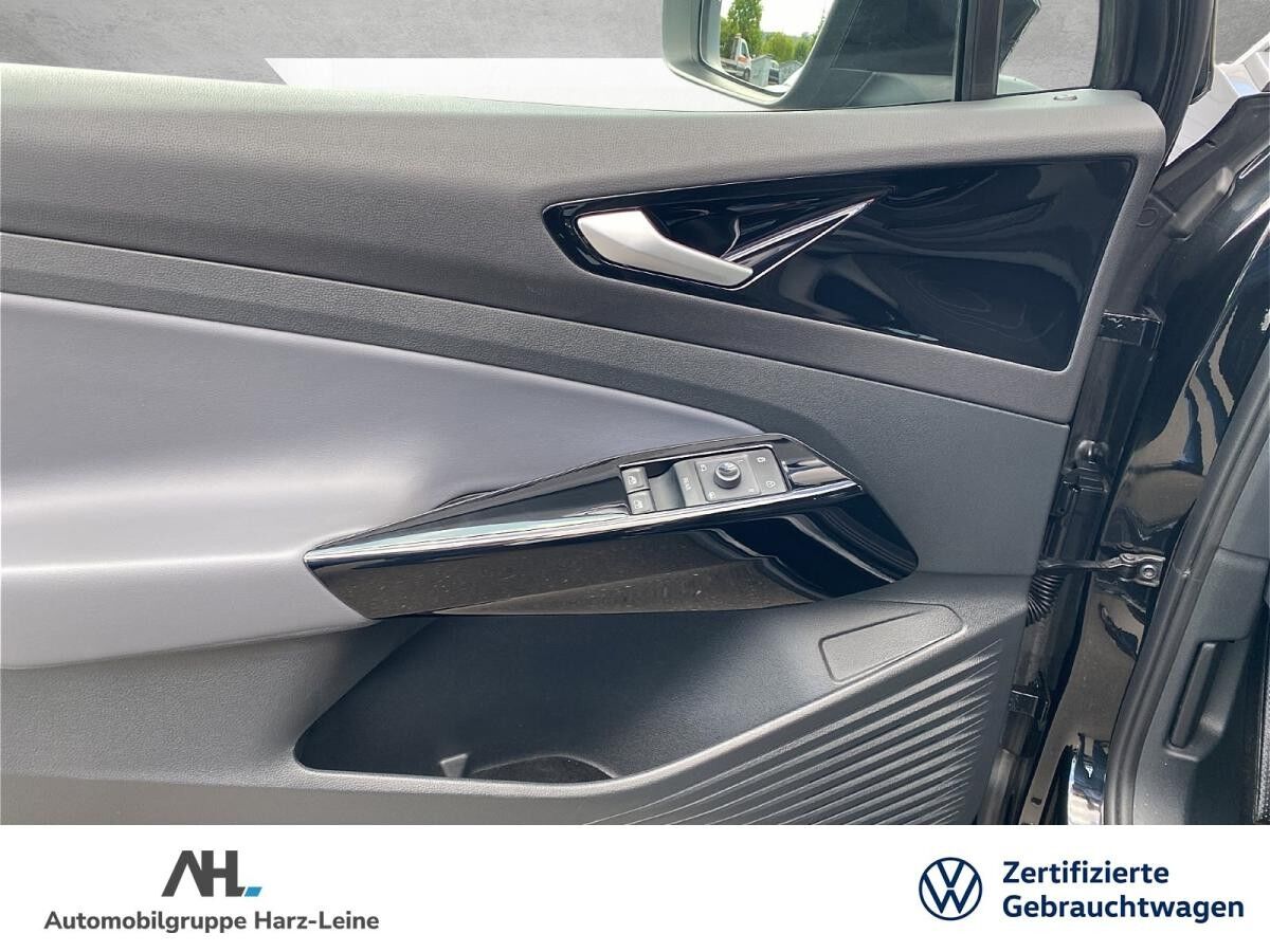 Volkswagen ID.4 Pro Performance Matrix Navi ACC Pano RFK