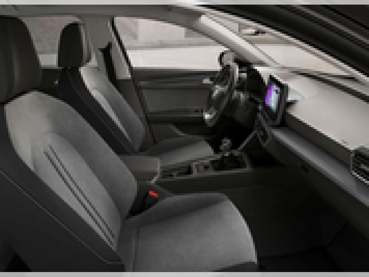 Seat Leon 1.5 eTSI DSG ROAD EDITION+LED+NAVI+SHZ+PDC+